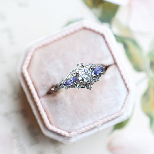 Uniqueo Floral Rose Three Stone Round Moissanite Ring