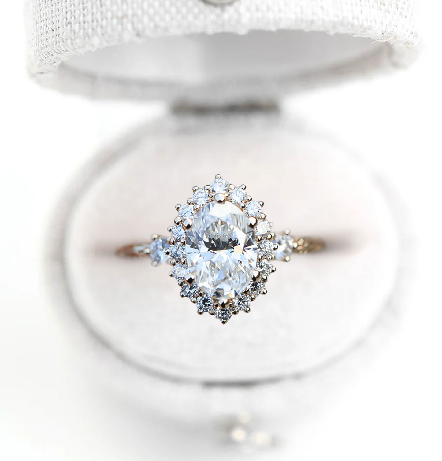 Unique Ash Oval Halo Moissanite Ring