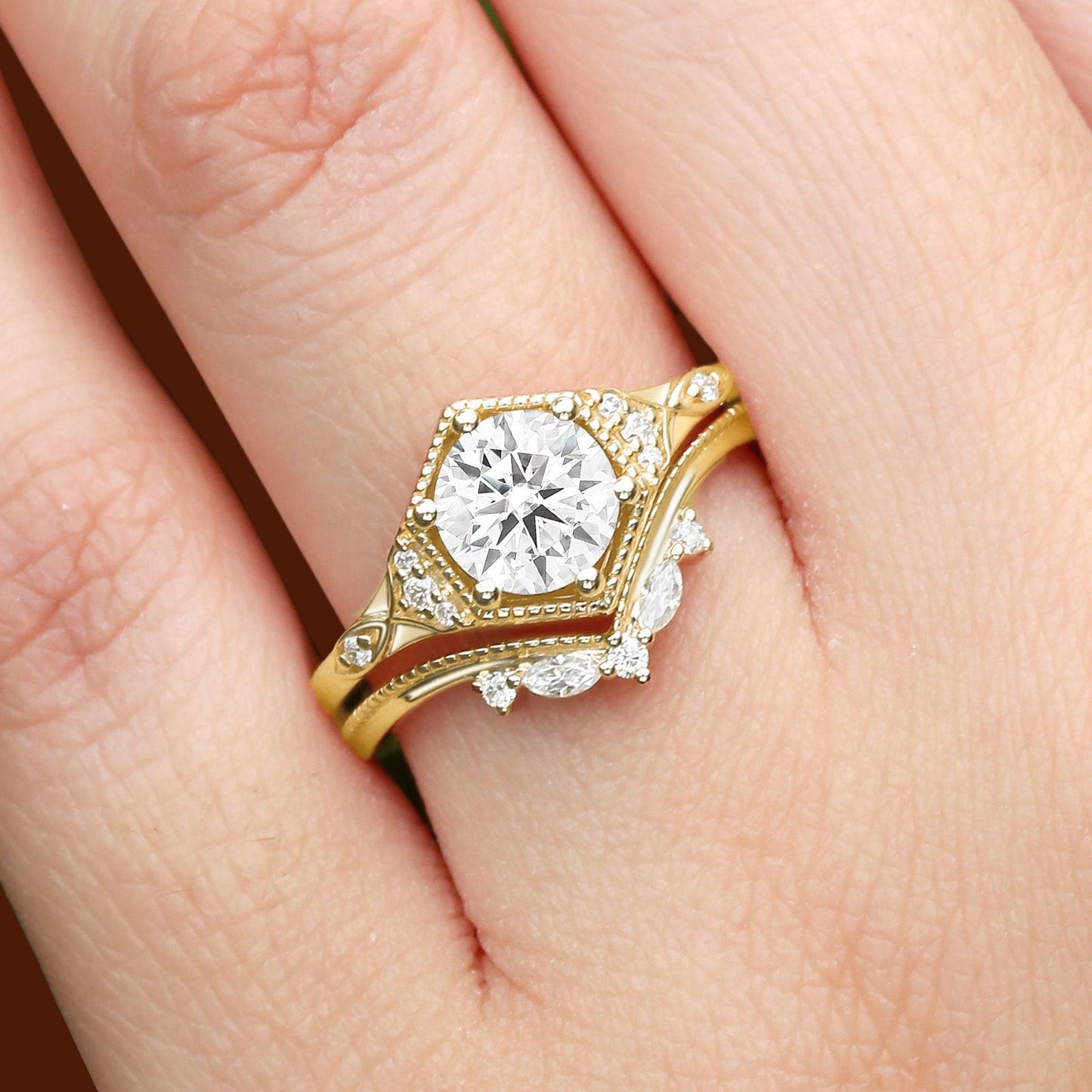 Unique floral engagement rings Round Moissanite Wedding Ring Set For Women