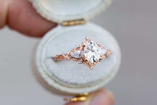Unique Aurora Moon Oval Moissanite Engagement Ring